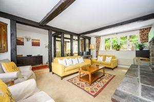 Sitting Room- click for photo gallery